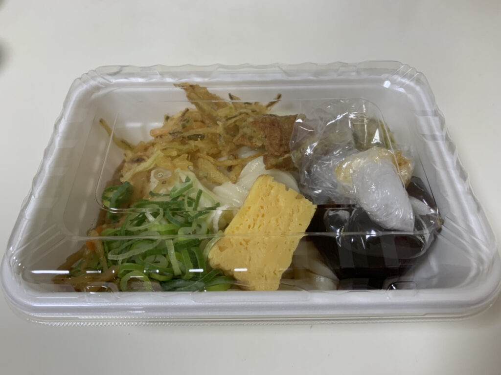 うどん弁当の画像